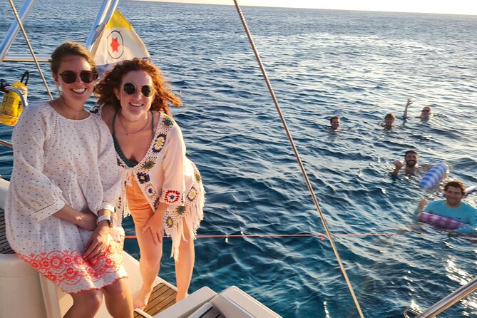 100% Private Charter Snorkel, Sail, Relax (Cruisers Friendly) - 1000 Steps and the Chance to See Turtles