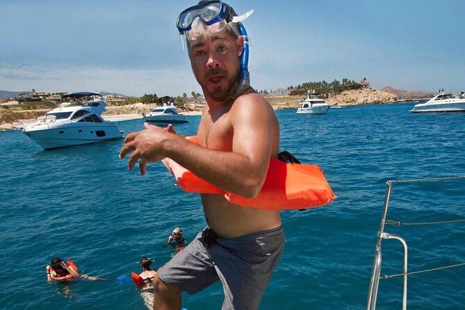 3 hour Snorkeling and Catamaran in Cabo San Lucas - Crew service can shape the whole day