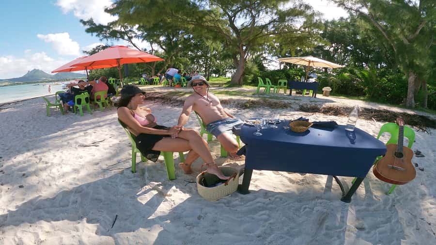 5 Islands All-Inclusive Speedboat w/Snorkeling Sea Turtle - A speedboat day built around the east coast