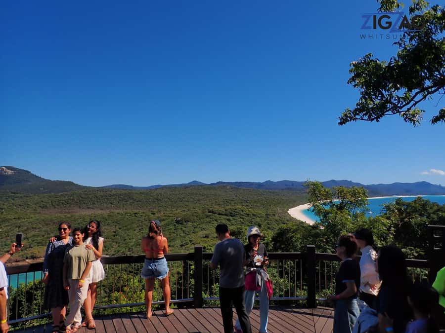 Airlie Beach: Whitehaven Beach Day Tour with Snorkel Option - Snorkelling with safety support