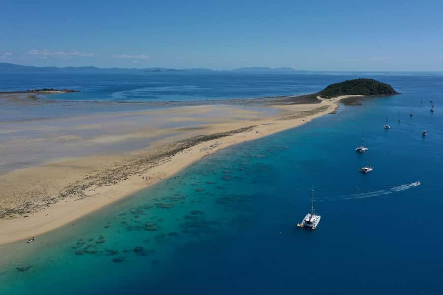 Airlie Beach: Whitsunday Islands Sailing, SUP & Snorkel Tour - Why this Whitsunday day trip earns a place on your shortlist