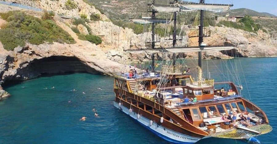 Alanya: Catamaran Boat Tour with Snorkeling with Lunch - Why this $23 Alanya boat trip offers good value