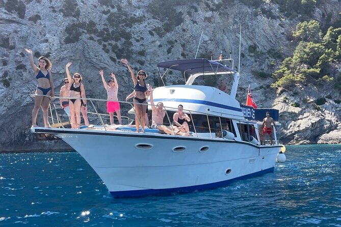 Alcudia 3hr Sunset Trip with Drinks, Tapas, SUP & Snorkel - Why this Alcudia sunset cruise works so well
