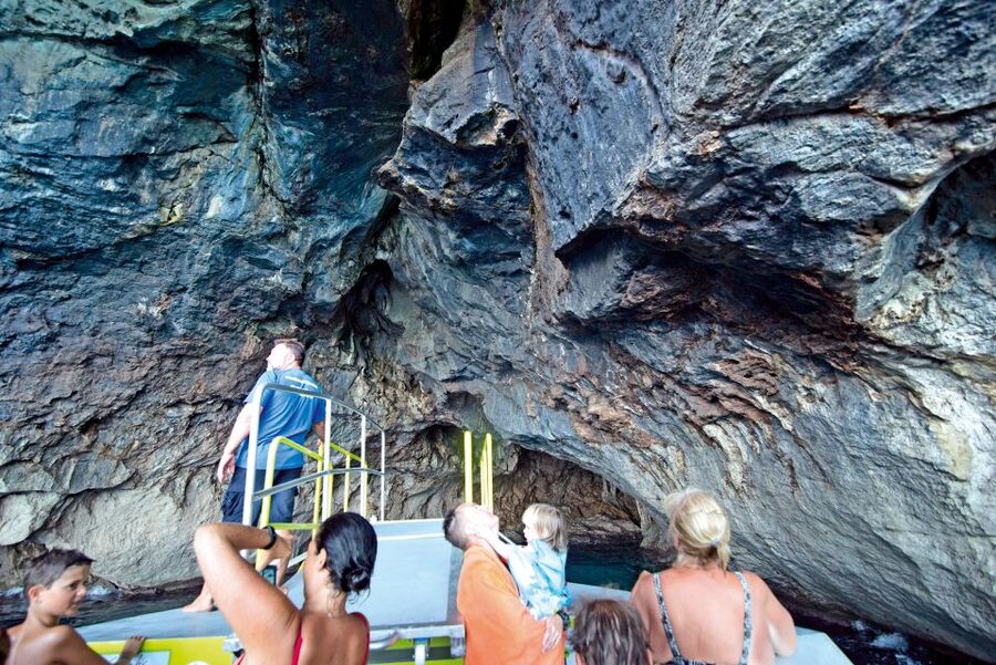 Alcudia: Caves & Coastline Boat Trip w/ Snorkelling - Key points to know before you book