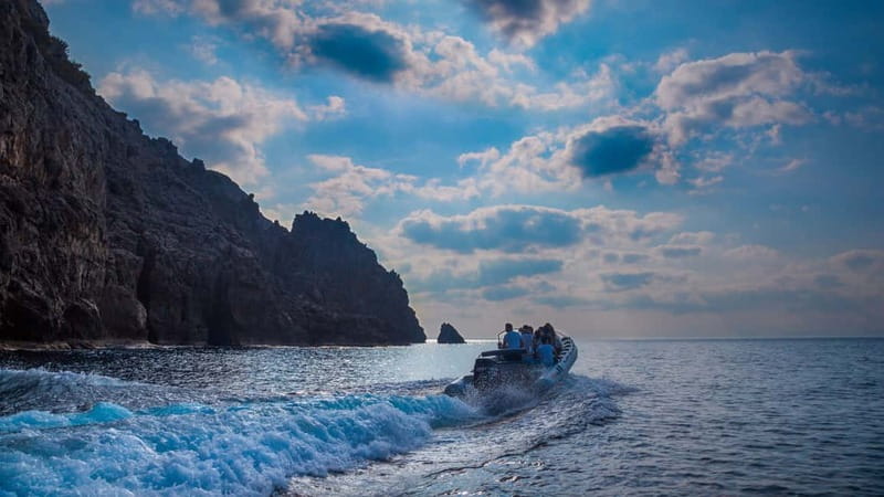 Alcudia: Sea Caves Coves and Snorkeling in small groups - Key points at a glance