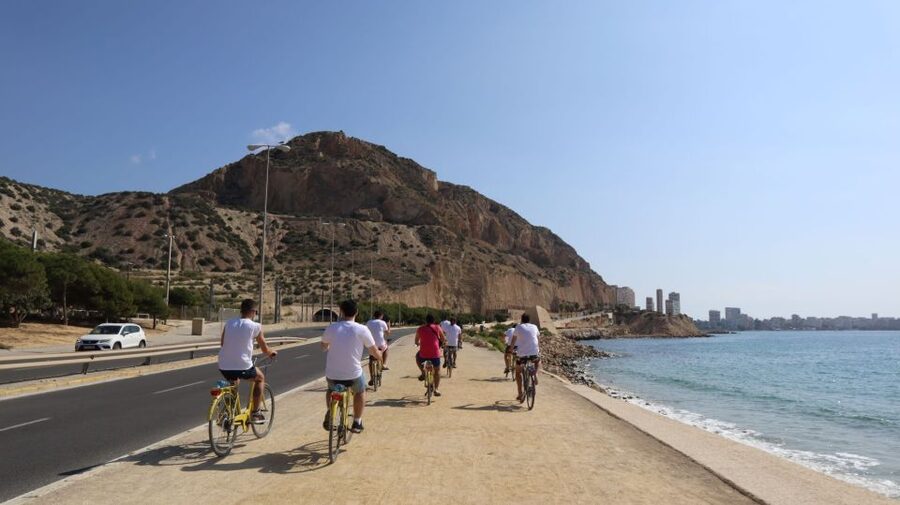 Alicante: Calas and Beaches E-Bike Tour with Snorkeling - A Roman fish farm in Albufereta