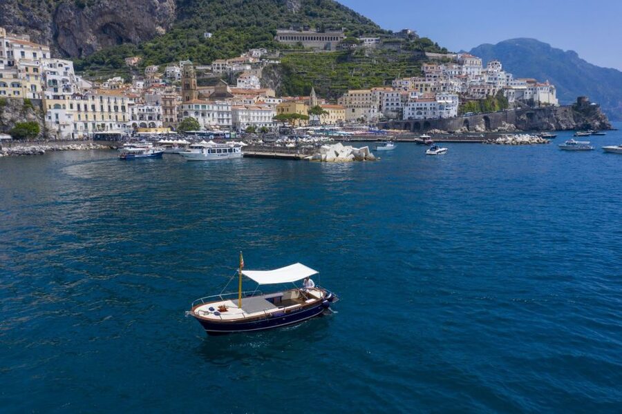 Amalfi: Boat Adventure Caves, Beaches, Snorkeling & Positano - Choosing between two, four, six, and seven hours