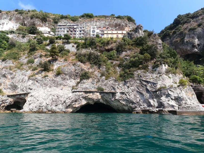 Amalfi Coast: Kayak, Snorkeling, Pandora Cave & Hidden Beach - How difficult is the kayaking?