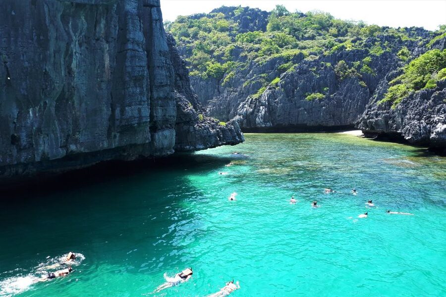 Ang Thong: Marine Park Full-Day Kayaking & Snorkeling Tour - Lunch on the boat and the Emerald Lake