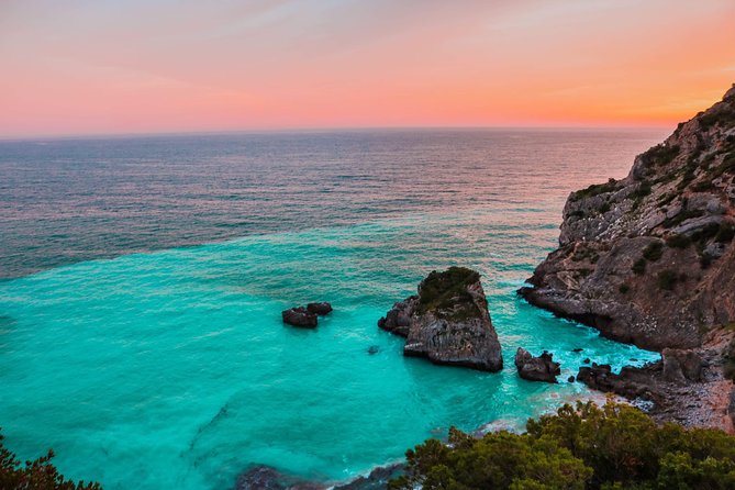 Arrábida Secret Beaches and Caves with Snorkeling Stop - Why Arrábida looks best from the sea