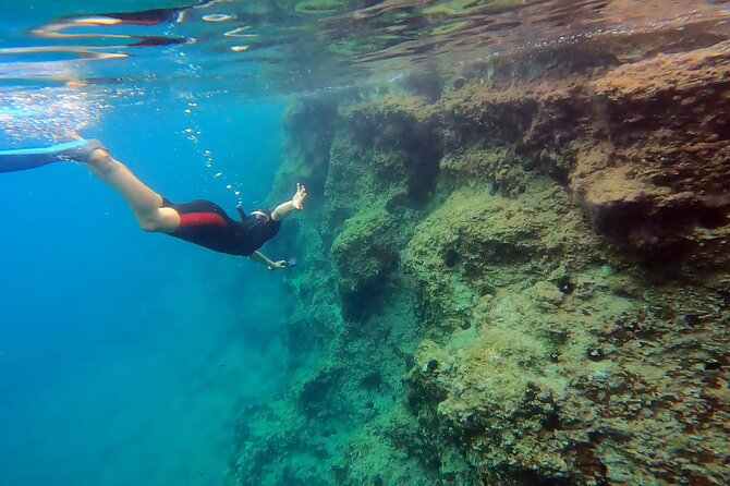 Athens, Nea Makri: Guided Small Group Snorkeling Boat Excursion - A small boat into Marathon Bay
