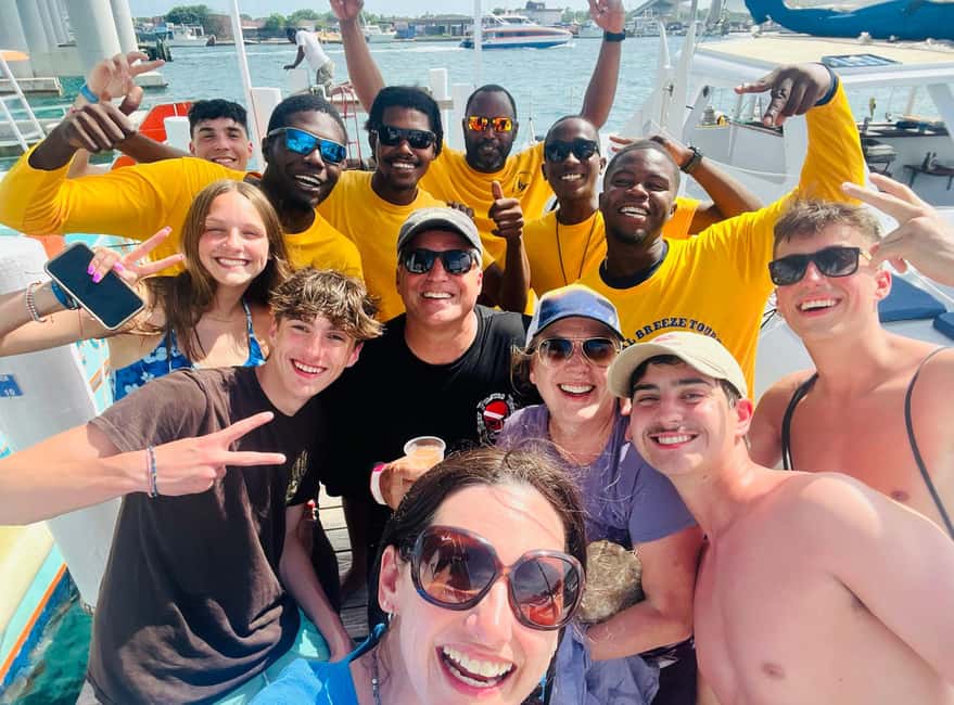 Bahamas: Swimming Pigs & Snorkeling Cruise with Lunch & Rum - Pearl Island and Rose Island: different kinds of island stops