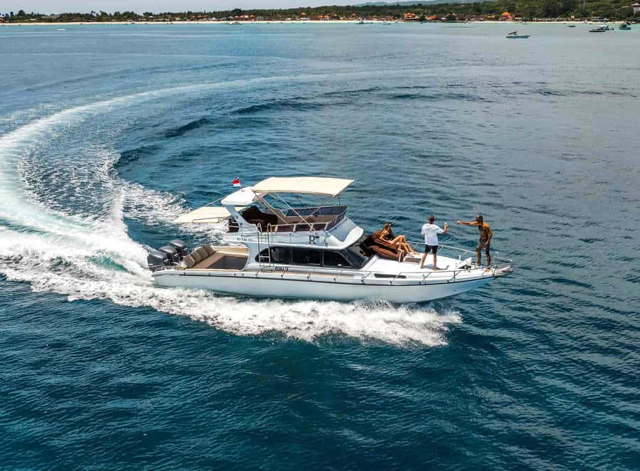 Bali: Nusa Penida Speedboat Trip with Snorkeling and Tour - The day begins at Serangan with coffee and a fast boat