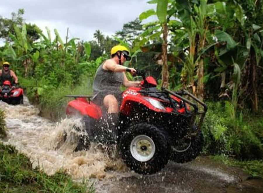 Bali: Ubud ATV and Blue Lagoon Snorkeling Tour with Lunch - Starting the day with Bali’s roads