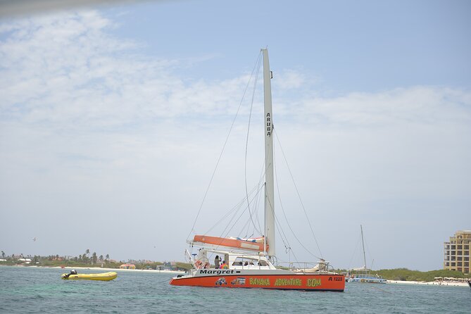 Banana Adventure Catamaran Shipwreck Snorkel and Turtle Swim - Getting ready with the crew
