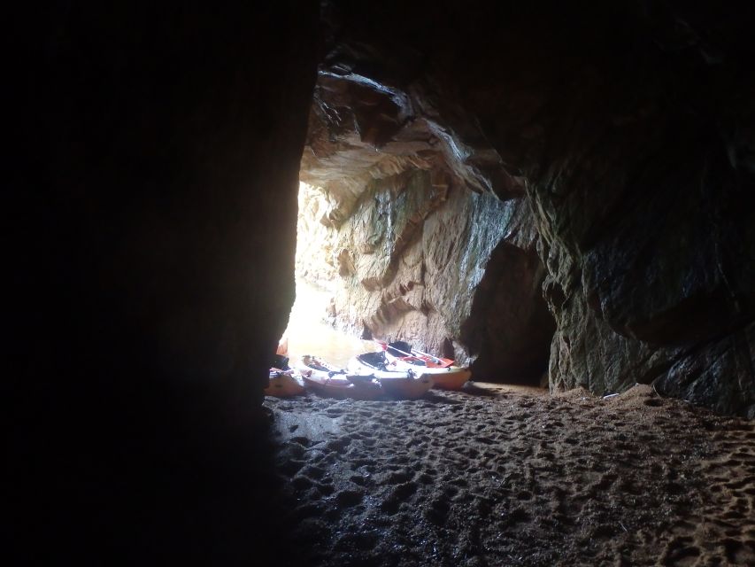 Barcelona: Costa Brava Kayak, Snorkel & Cliff Jump & Lunch - The Camino de Ronda adds a slower finish