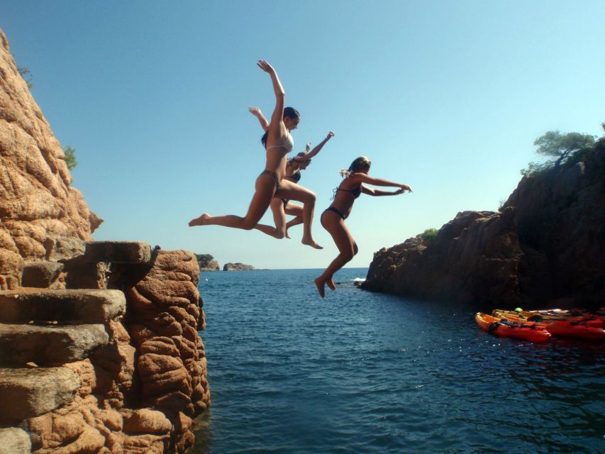 Barcelona: Costa Brava Kayak & Snorkeling Small Group Tour - The 75-minute ride to the coast