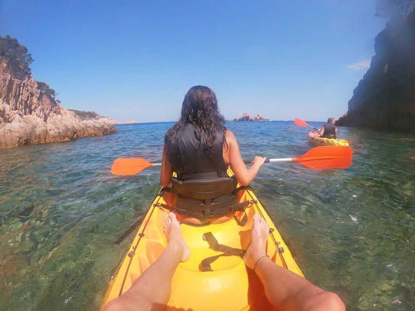 Barcelona: Costa Brava Kayaking & Snorkeling Tour with Lunch - From Arc de Triomf to the Costa Brava in 80 minutes