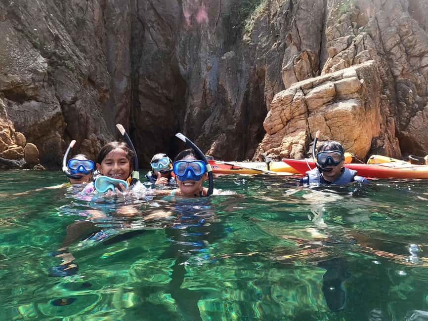 Barcelona: Costa Brava Kayaking & Snorkeling Tour with Lunch - The guides shape the mood
