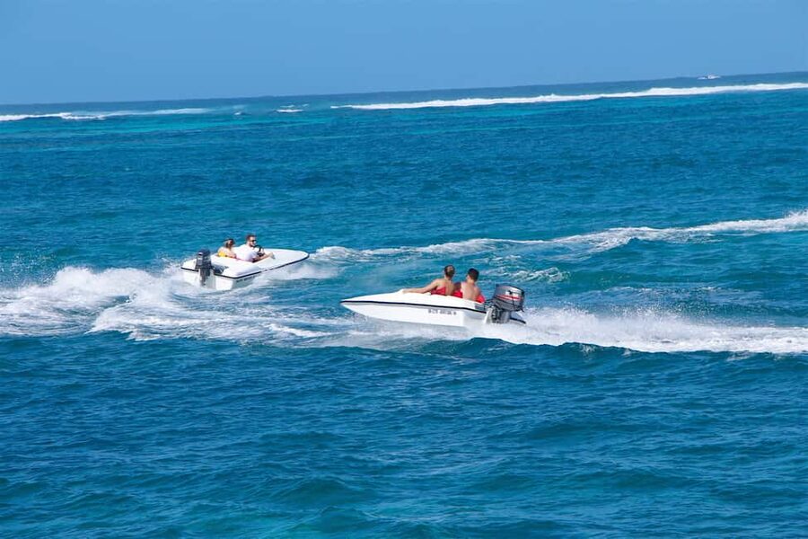 Bávaro: Speed Boat and Snorkeling Trip - Who Will Enjoy This More