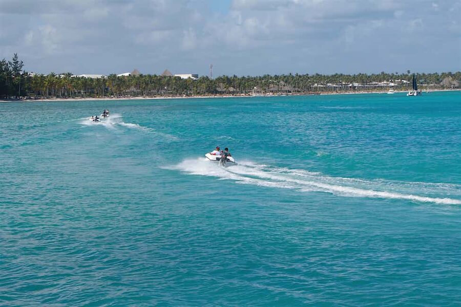 Bávaro: Speed Boat and Snorkeling Trip - The 25-Minute Stop in Bavaro’s Natural Pool