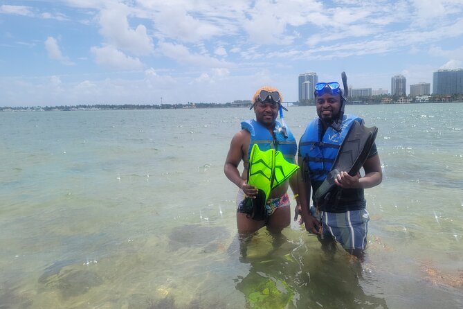 Beginner Friendly Island Snorkeling - Sandspur Island and its raccoon residents