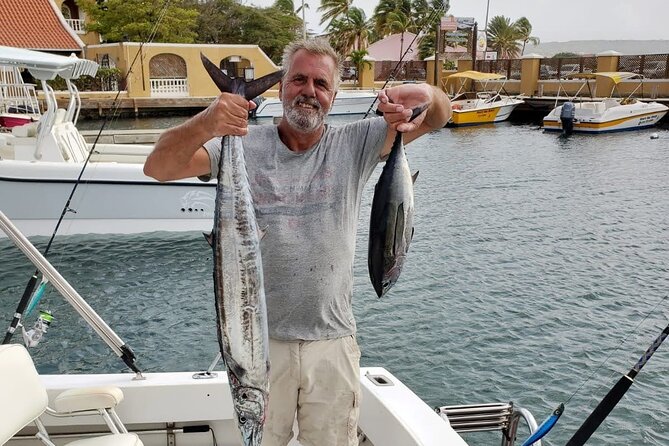 Big Game Fishing charter and Snorkeling trips Bonaire - What to bring, and what the boat supplies