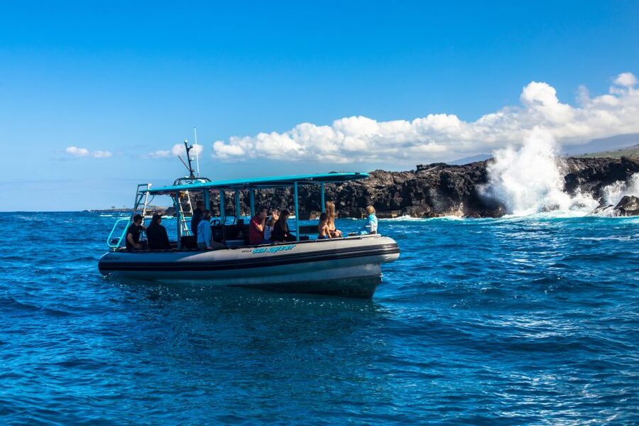 Big Island: South Kona Snorkeling and Coastline Exploration - How the Crew Shapes the Day