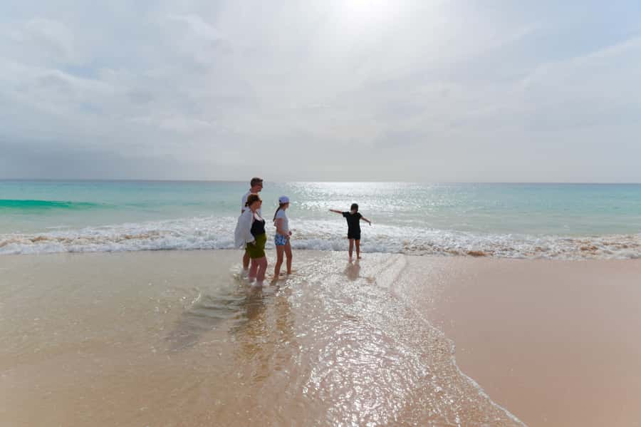 Boa Vista: Beautiful Beaches, Turtles & Djeu Island Snorkel - Varandinha caves and the photo stops