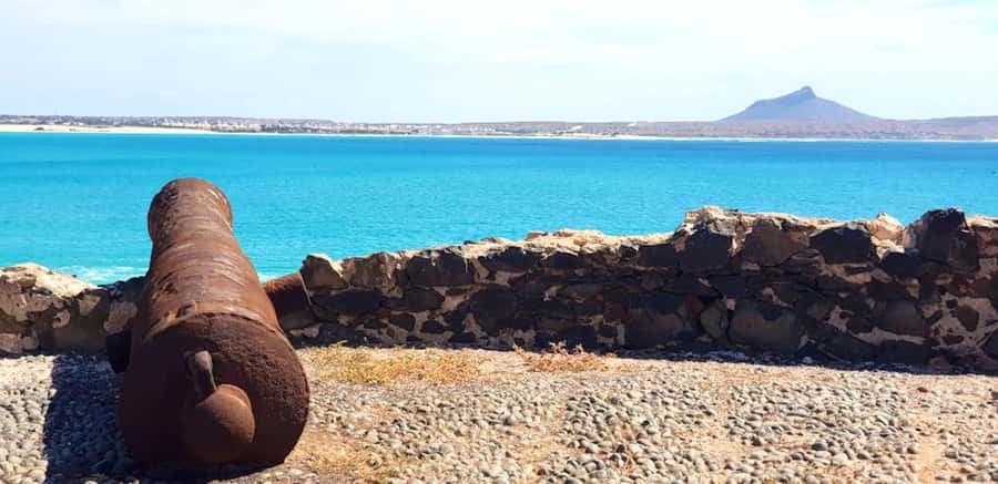 Boa Vista: Motoryacht Trip with Fishing, Snorkel, Beach BBQ - Pickup takes you from your hotel to Sal Rei
