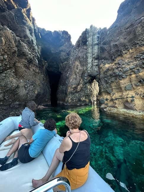 Boat Tour: Island hopping by dinghy with cave visits and snorkeling - Key points to know before you book