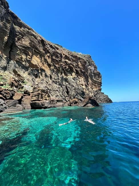 Boat Tour: Island hopping by dinghy with cave visits and snorkeling - Choosing between five departure times