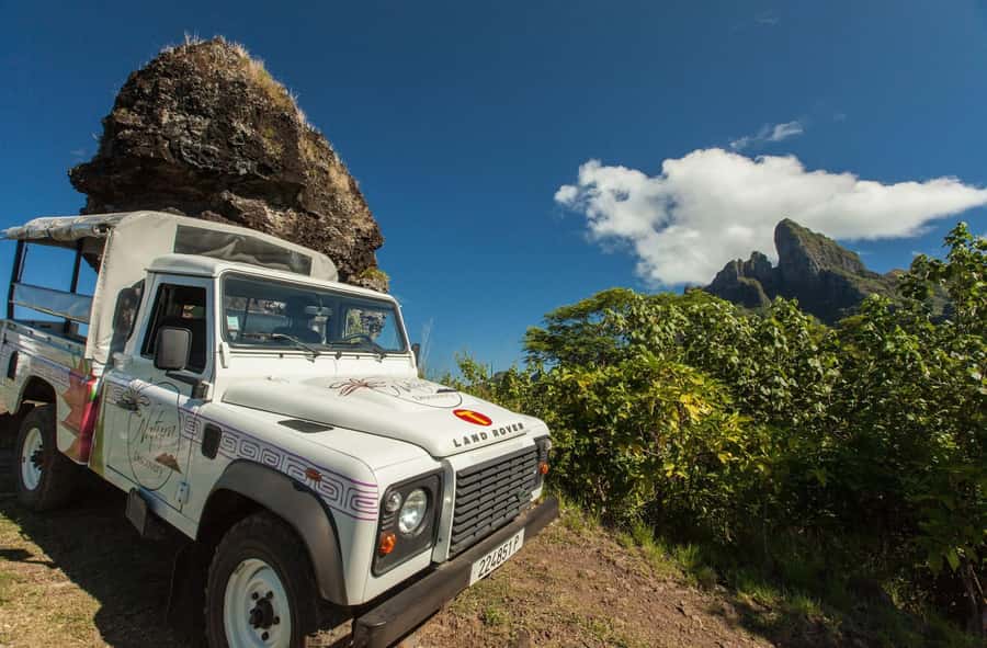 Bora Bora by Land and Sea: 4WD Safari and Snorkel - Starting with Bora Bora’s mountain roads