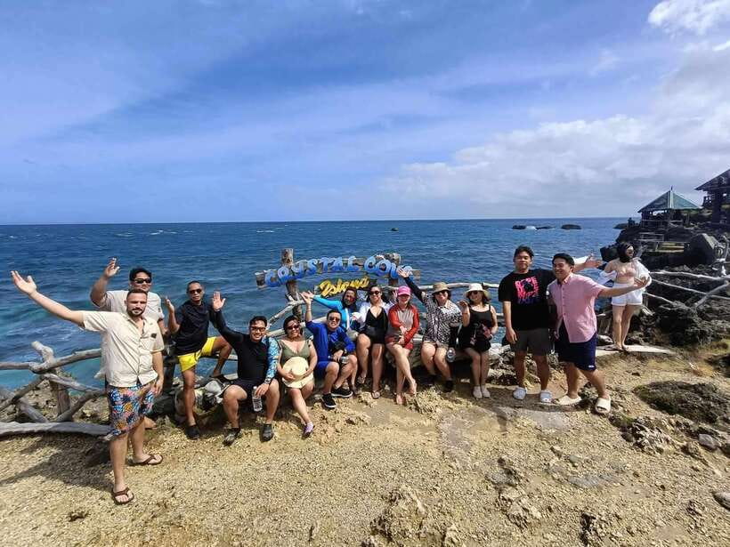 Boracay: Island Hopping with Snorkeling and Crystal Cove - A buffet lunch with a sea view