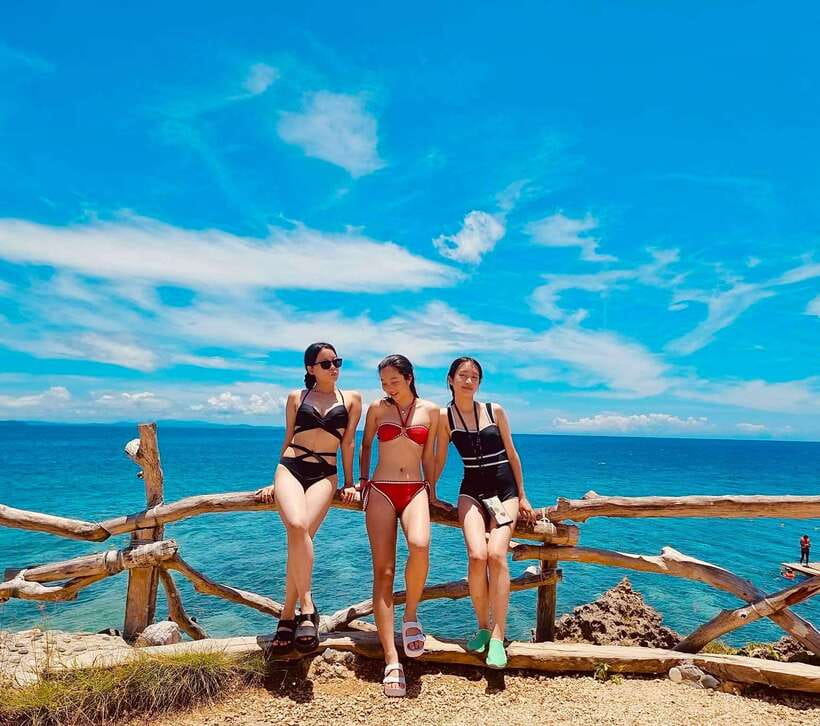 Boracay: Private Island Hopping & Snorkeling Tour - Magic Island and the optional cliff jump
