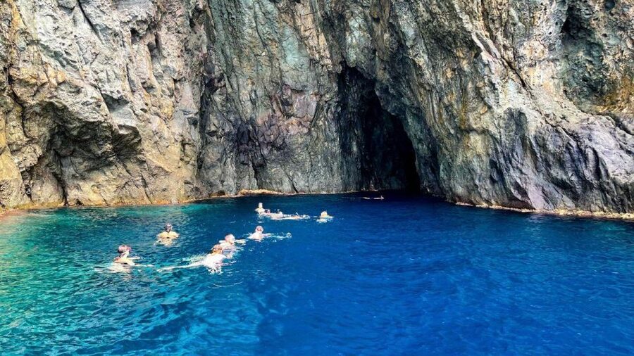Bosa: Snorkeling Tour of the Coastline Coves - Inside Grotta dei Pellicani