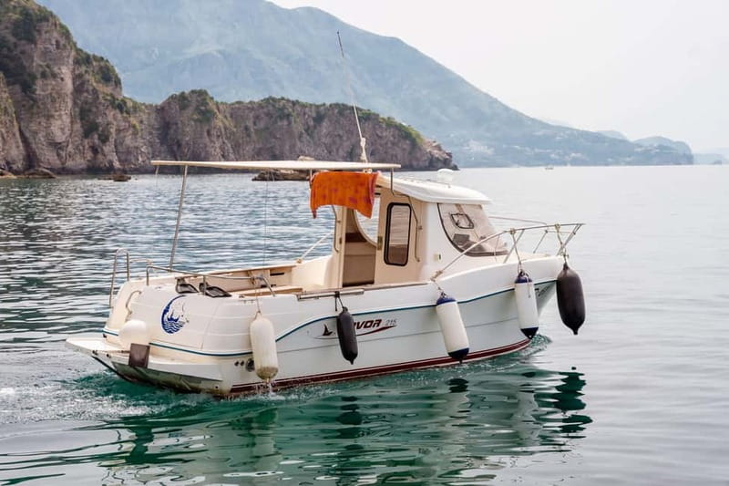 Budva Bay: Boat Tour with Snorkeling and Sightseeing - What the guide adds to the ride