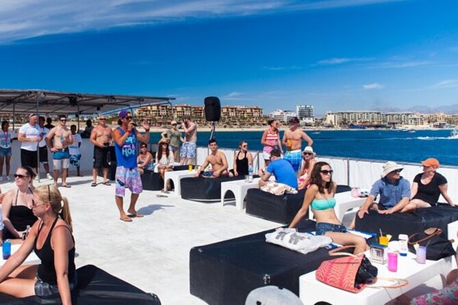 Cabo Boat Tour: Drinks, Lunch, Snorkeling, Dancing, and Transport - The return cruise is the real party