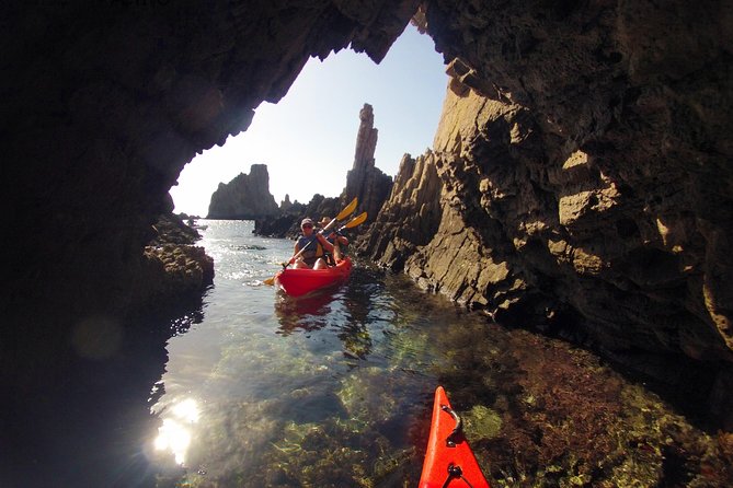 Cabo de Gata Active. Guided kayak and snorkel route through coves of the Natural Park - Booking advice for a smoother day