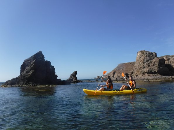 Cabo de Gata: Tour en kayak y snorkel full face + fotos incluidas - Why Cabo de Gata works so well by kayak