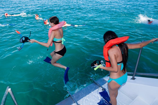 Cabo Escape Snorkel Fun Cruise - Chileno Beach for one main snorkeling stop