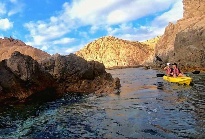 Cabo: Half-Day Kayak & Snorkel to Santa Maria & Chileno Bay - Guides and safety when conditions turn rough