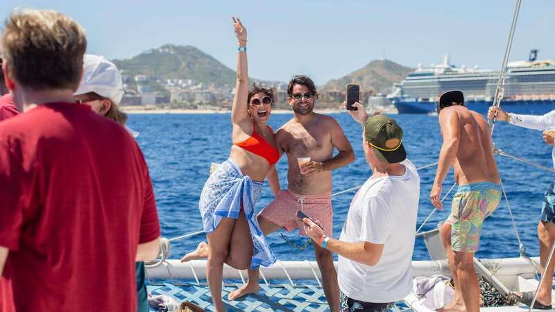 Cabo San Lucas: 4-Hour Snorkeling Cruise with Open Bar - Scenic sailing along the Tourist Corridor