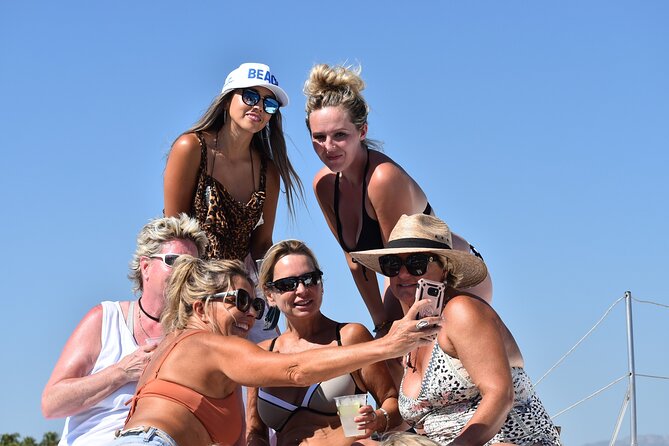 Cabo San Lucas Boat Tour with Snorkeling, Open Bar, and Lunch - The mood, group size, and onboard comfort