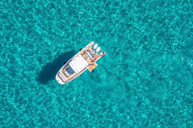 Cagliari 3 Hours Luxury Motorboat Tour - Wine and Snorkeling - The first 45 minutes around Sella del Diavolo