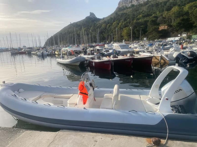 Cagliari: tour con 5 soste snorkeling e aperitivo - Grotta dei Colombi and the rocky coves