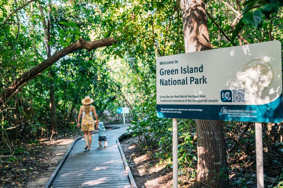 Cairns: Green Island Snorkelling or Glass Bottom Boat - A 6,000-year-old coral cay with rainforest