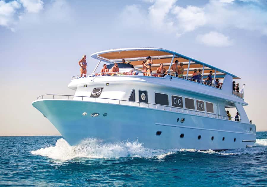 Cairo to Red Sea: VIP Yacht Cruise, Snorkeling & Lunch - A Cairo escape with a Red Sea payoff