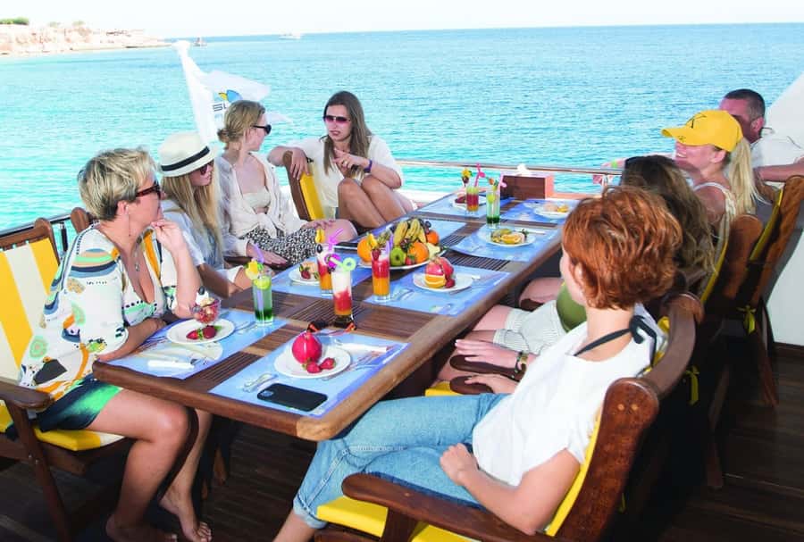 Cairo to Red Sea: VIP Yacht Cruise, Snorkeling & Lunch - Boarding the Manchester yacht
