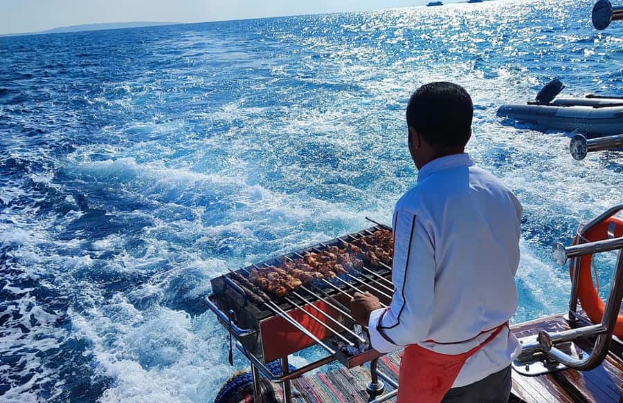 Cairo to Red Sea: VIP Yacht Cruise, Snorkeling & Lunch - Is $44 good value?